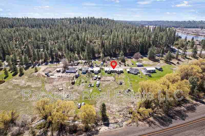 9322 S Spokane St - Photo 2 of 18