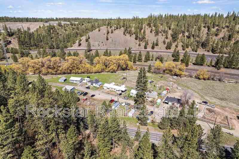 9322 S Spokane St - Photo 6 of 18