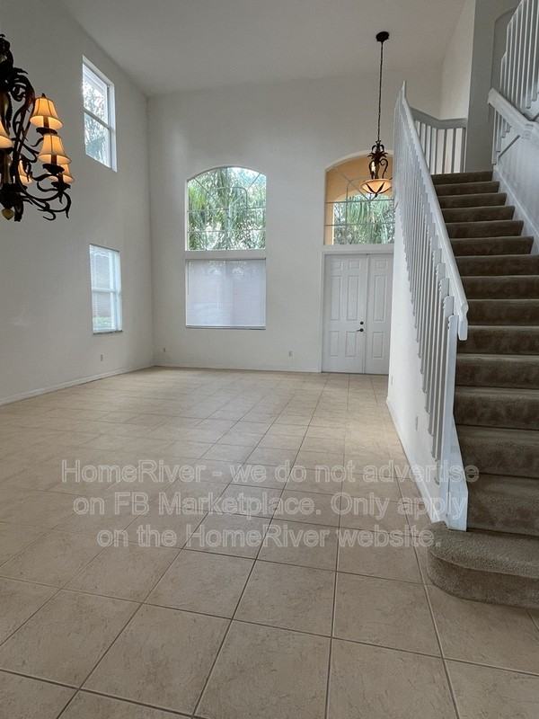 2068 Par Dr - Photo 3 of 21