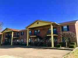 featured image of 2300 W Iowa St