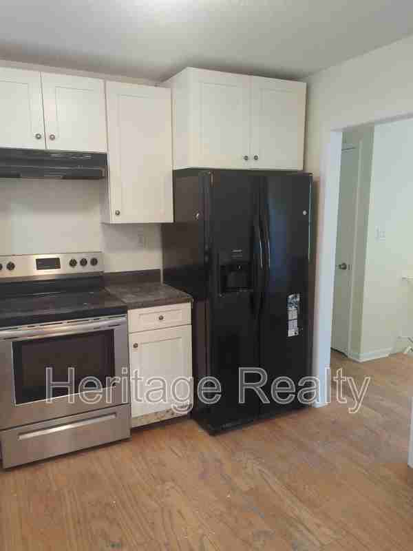 1304 E Woodshire Dr - Photo 4 of 17