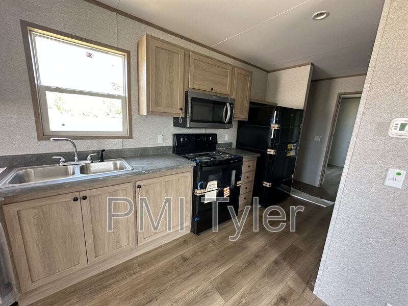 127 Loblolly Ln - Photo 7 of 8