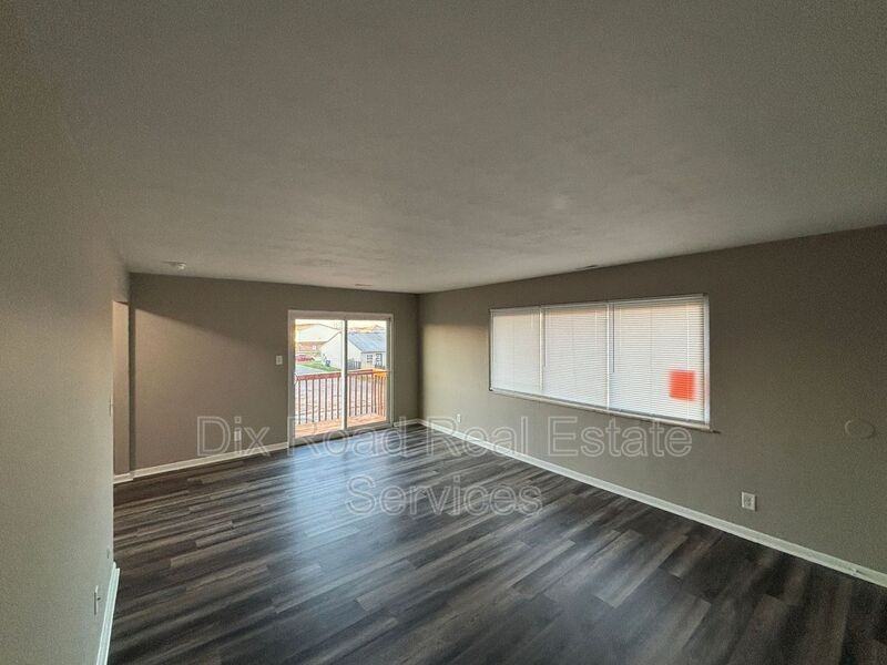 413 Sycamore Rd #F4 - Photo 4 of 24