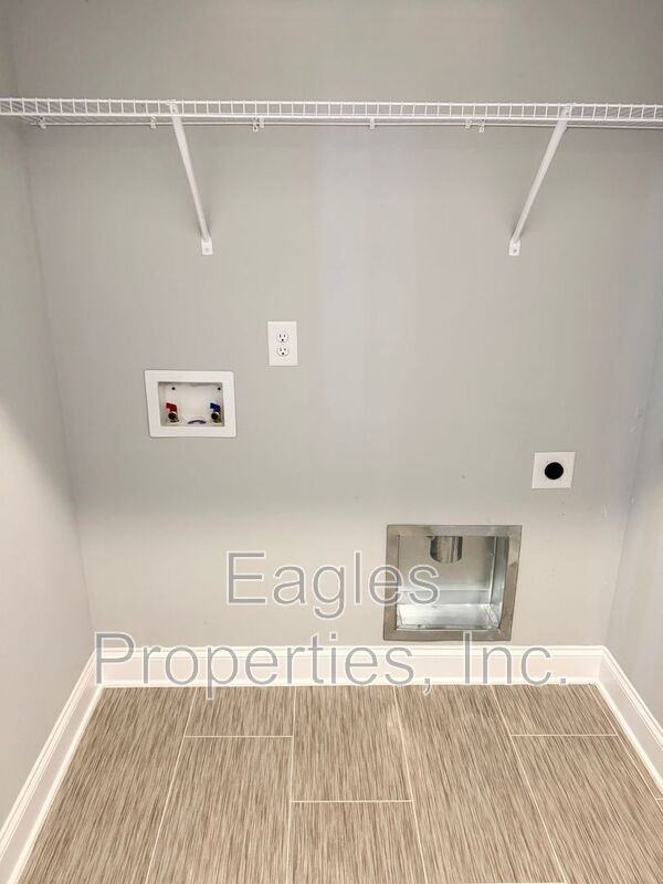 472 Jackson Pond Dr - Photo 5 of 15