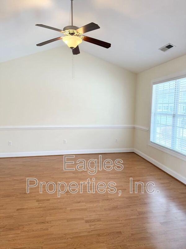 2736 Hatteras Dr - Photo 2 of 9