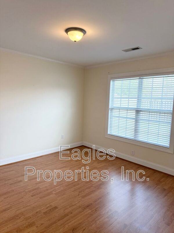 2736 Hatteras Dr - Photo 4 of 9