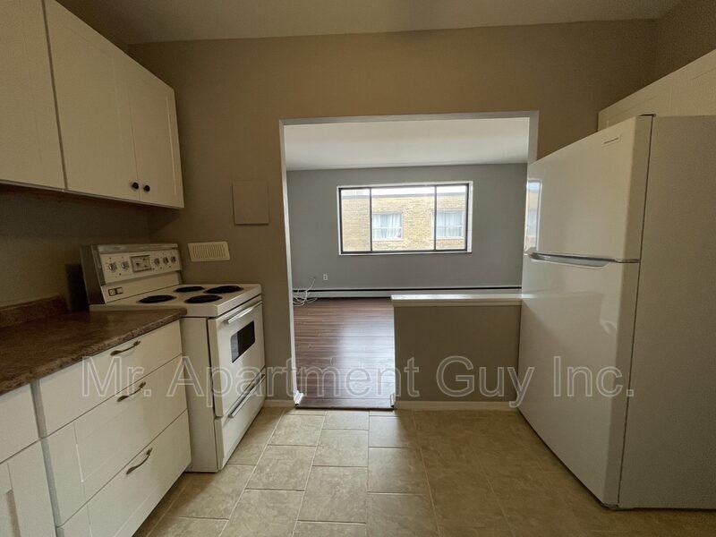 50 Mohawk Rd W #306 - Photo 7 of 11