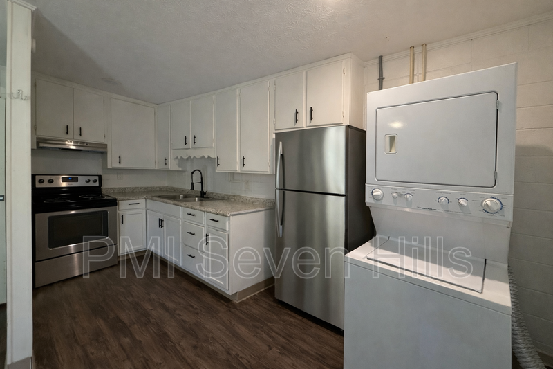 1510 Milton St #2 - Photo 5 of 15