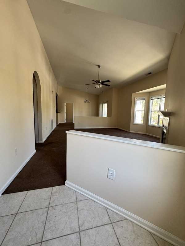 1109 Turtle Creek Rd #H - Photo 3 of 32