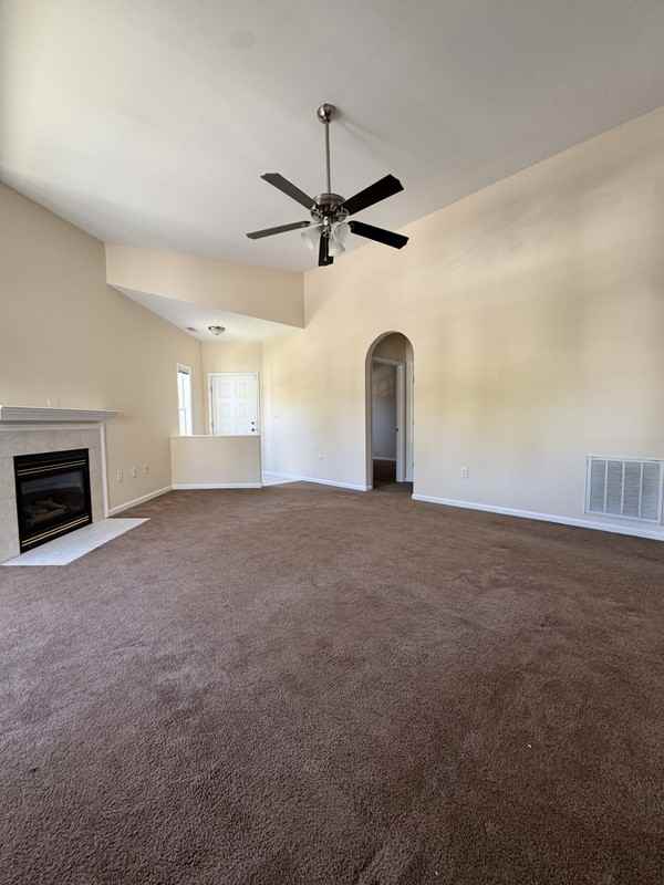 1109 Turtle Creek Rd #H - Photo 5 of 32