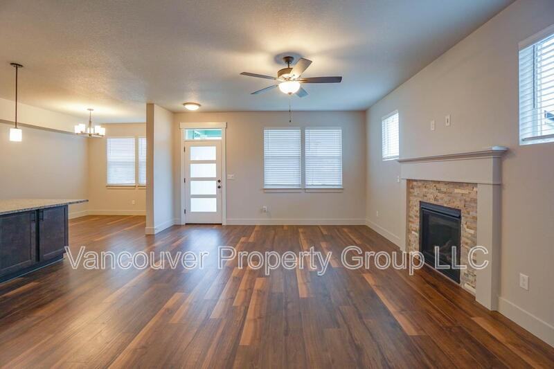 2940 Nw 16th St - Photo 6 of 38