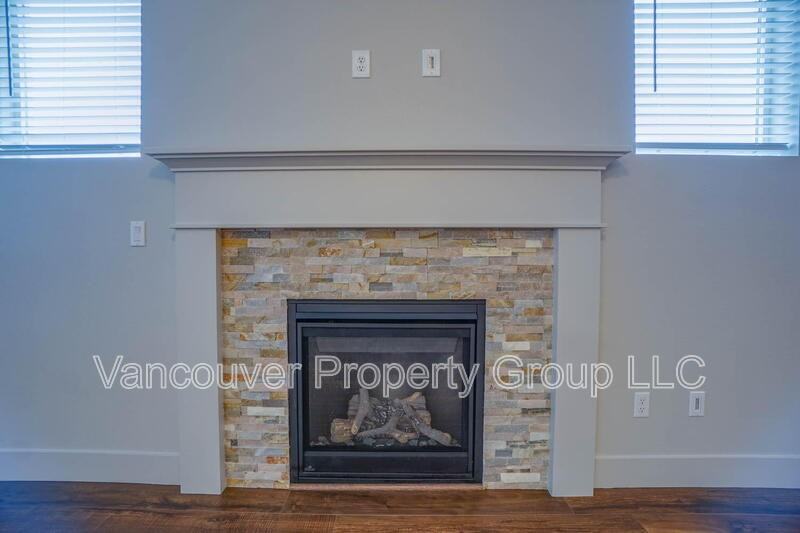 2940 Nw 16th St - Photo 7 of 38