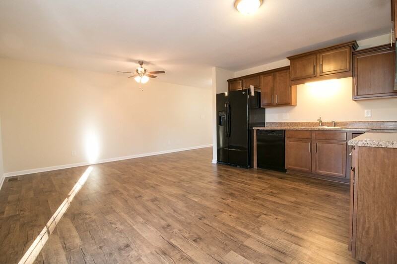 992 #C - Photo 3 of 16