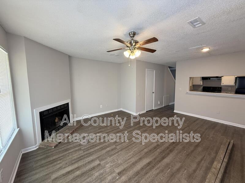 1307 Cactus Ave #5B - Photo 3 of 9