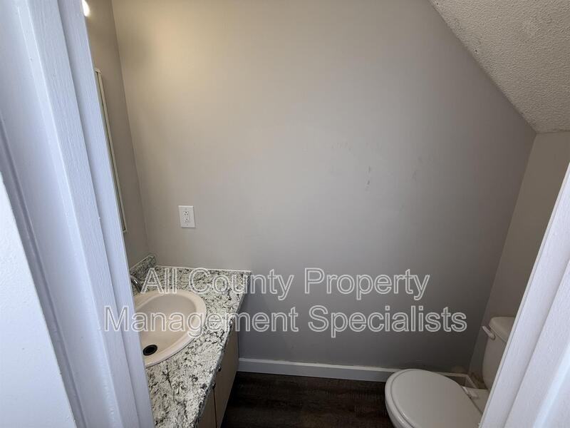 1307 Cactus Ave #5B - Photo 5 of 9