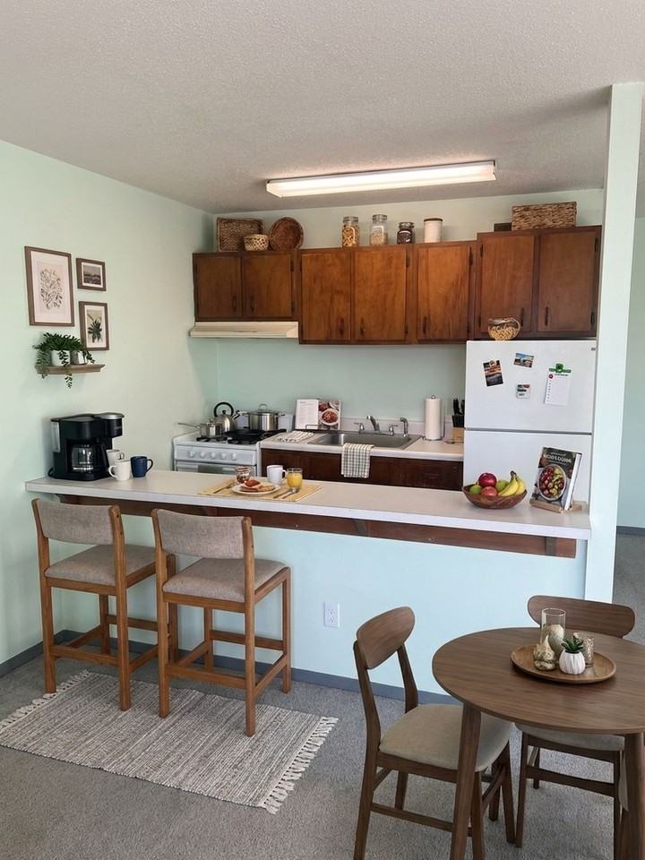 600 E 8th St - Photo 5 of 38