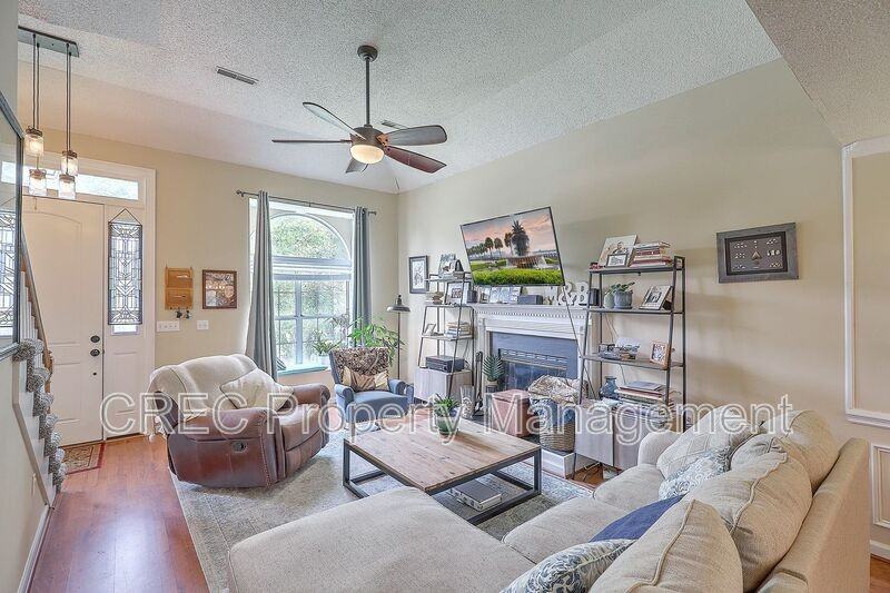 2318 N England Ct - Photo 5 of 29