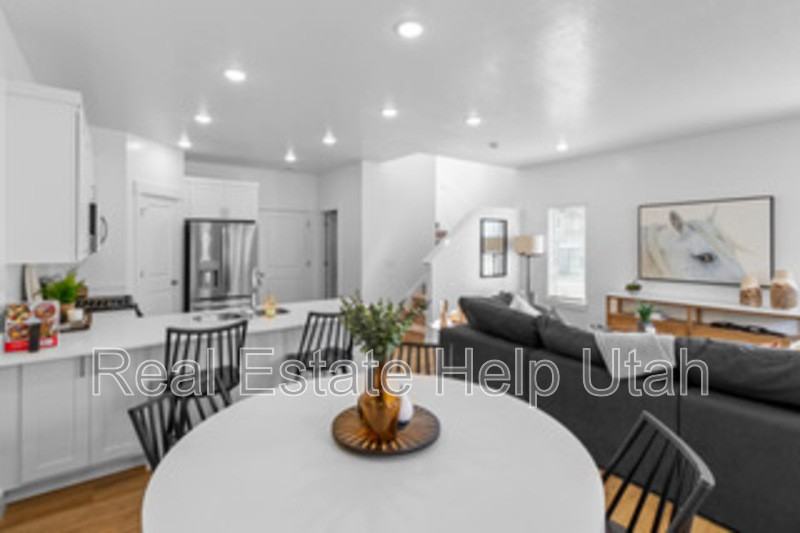 281 Westnorth - Photo 2 of 17