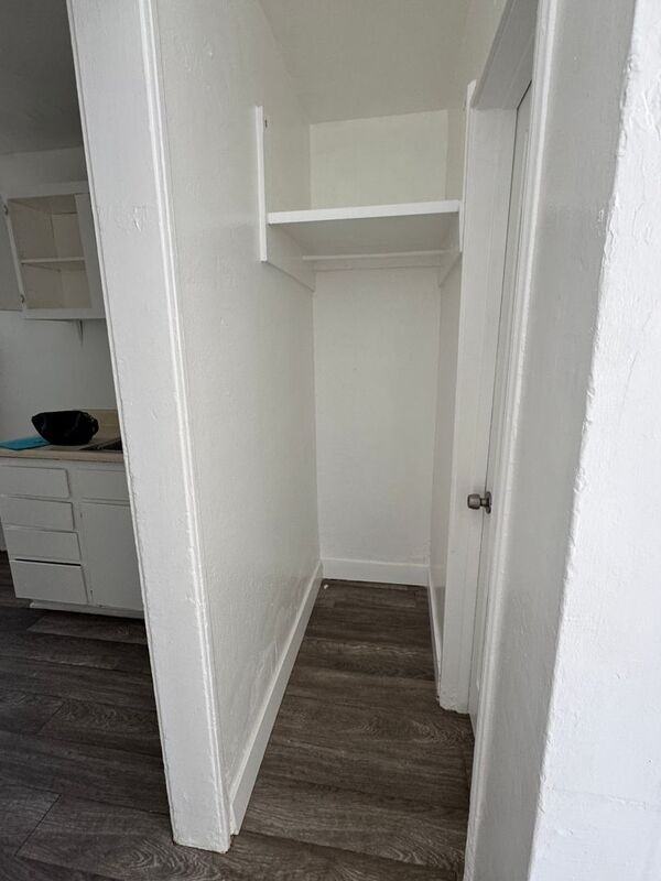 834 Davidson Ave #834-1 - Photo 4 of 10