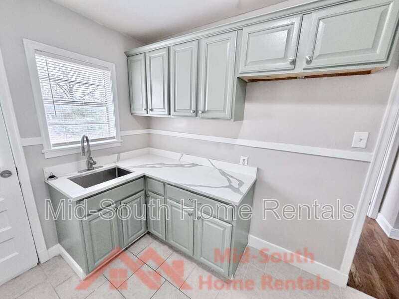1156 Brower St - Photo 6 of 23