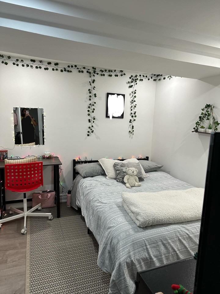 Ulster St & Borden St - Photo 5 of 8