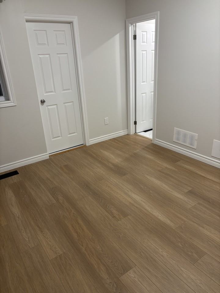 Palmerston Blvd & College St - Photo 5 of 7