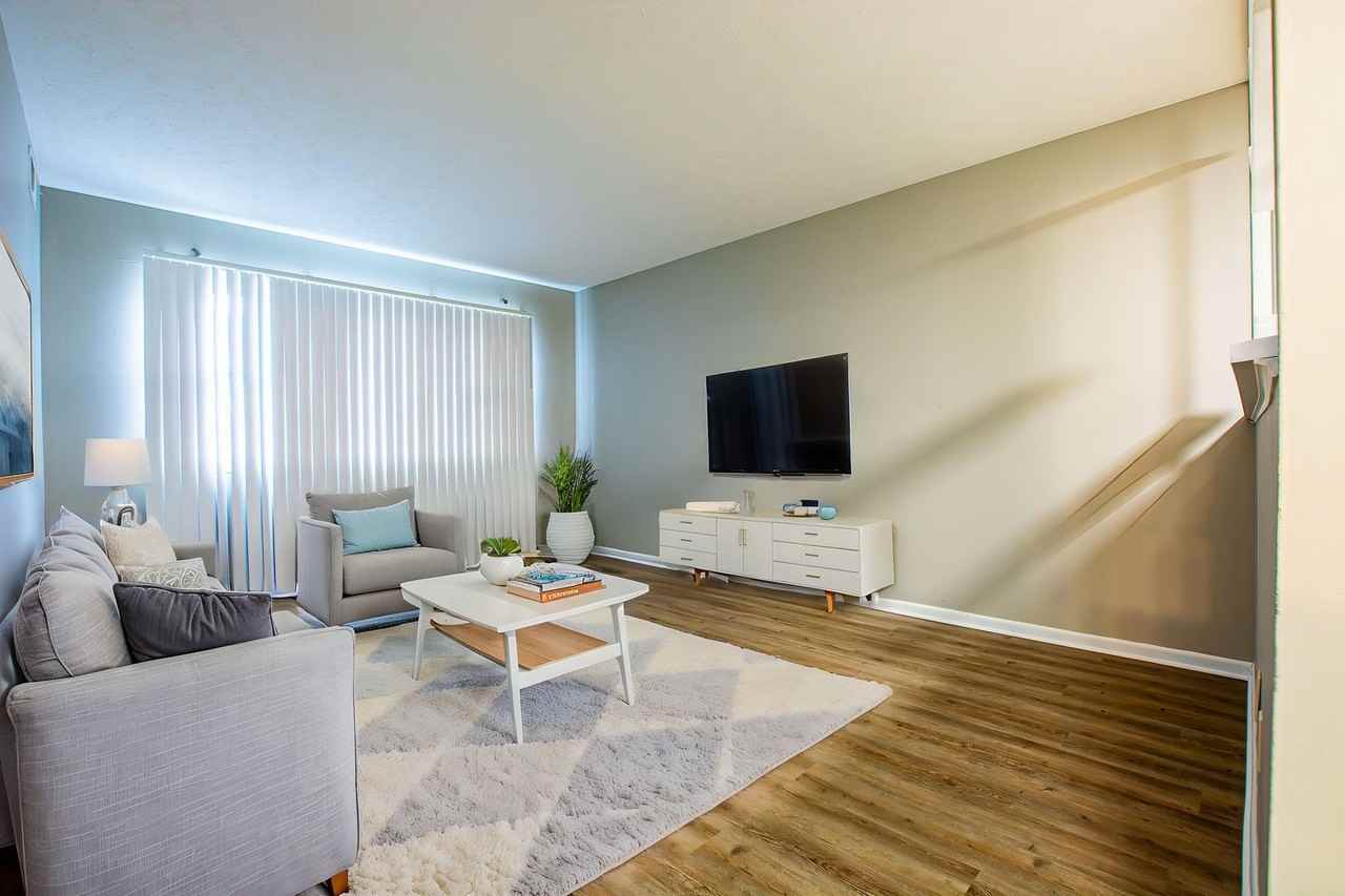 Kelli Gene Apartments, 1308 North 40th Street - Photo 5 of 25