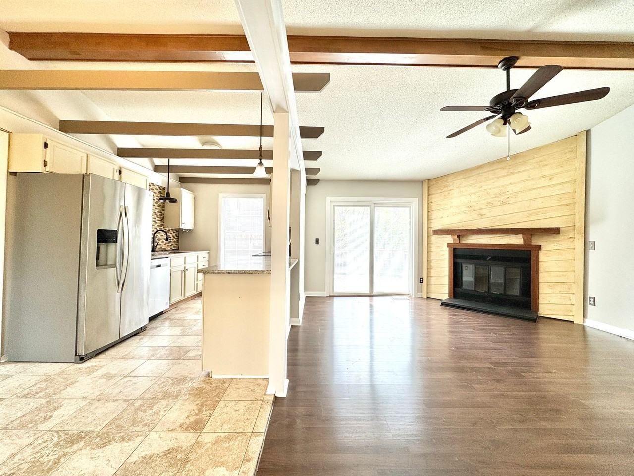 1819 Kello Dr - Photo 5 of 19