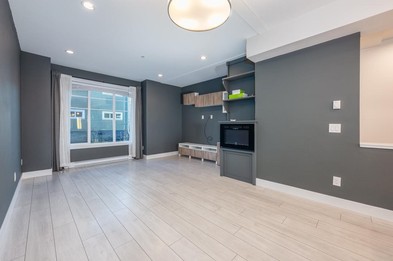 21150 76A Avenue #19 - Photo 4 of 24