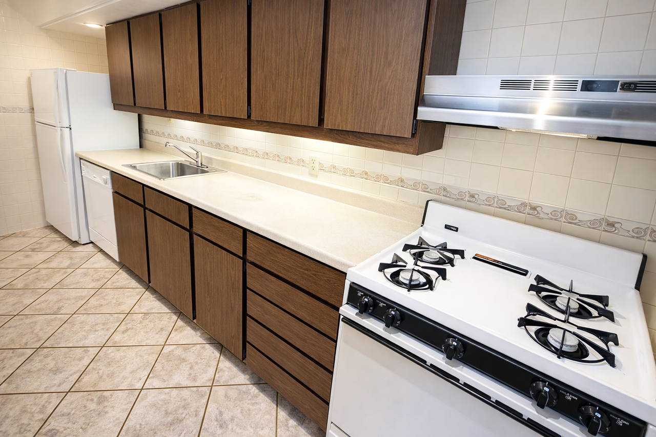 ASHLEY PLACE -- 080 - Photo 3 of 18