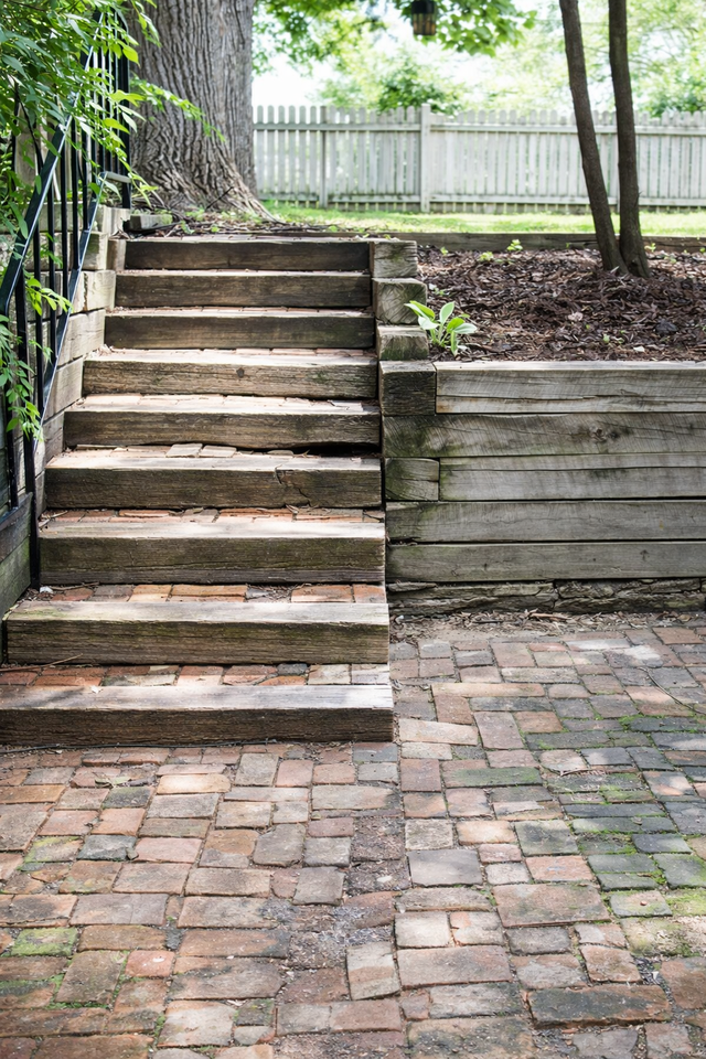 ASHLEY PLACE -- 080 - Photo 6 of 18