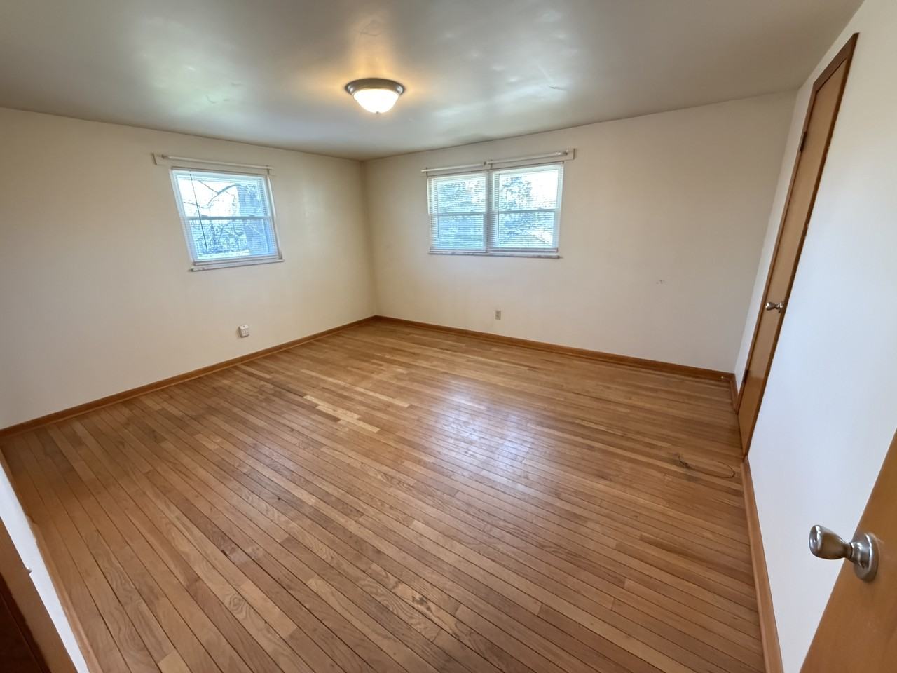 400 Pickrelltown St. - Photo 3 of 5