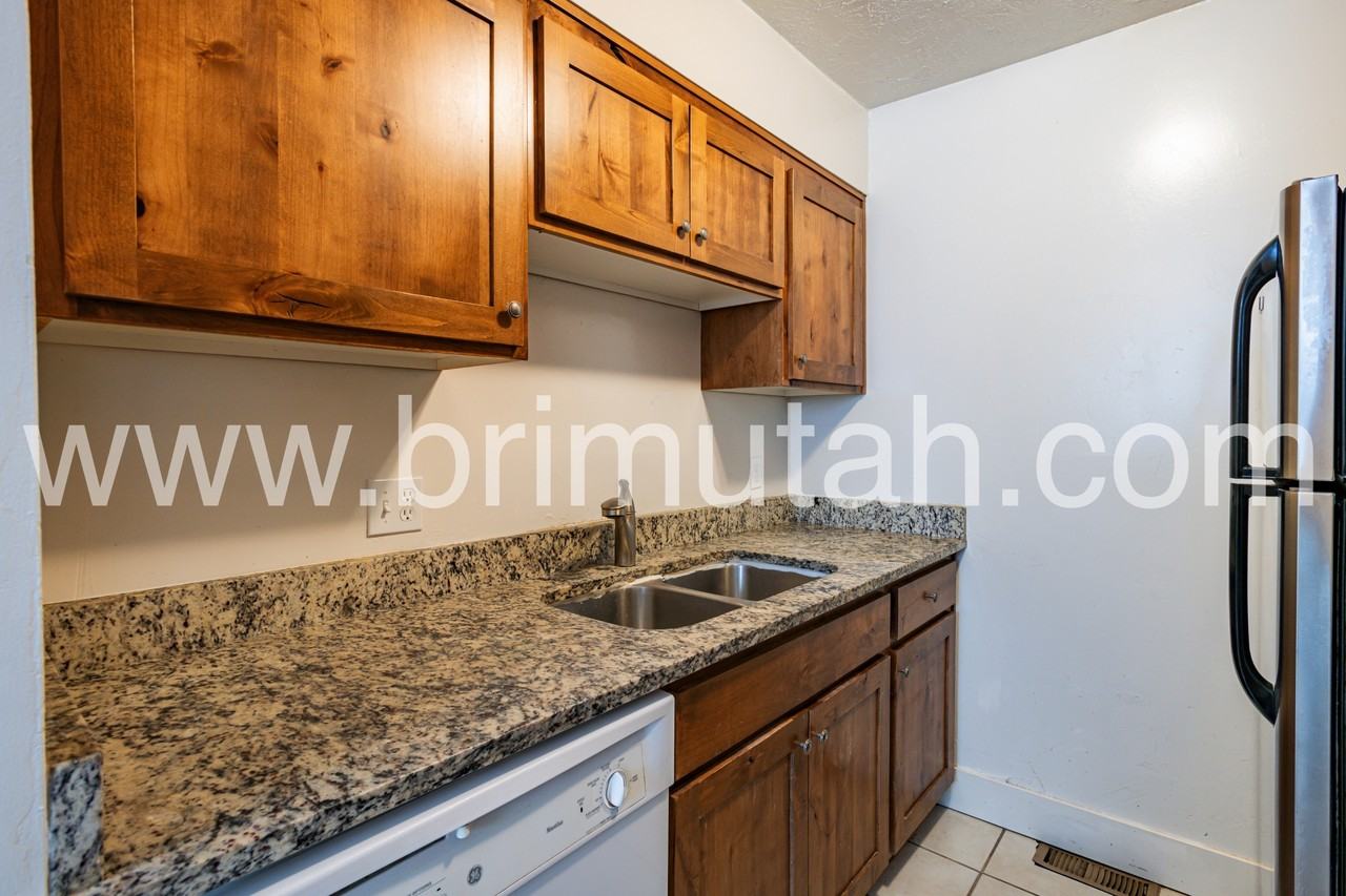 4801/4809/4817 S. 1740 E. - Photo 6 of 20