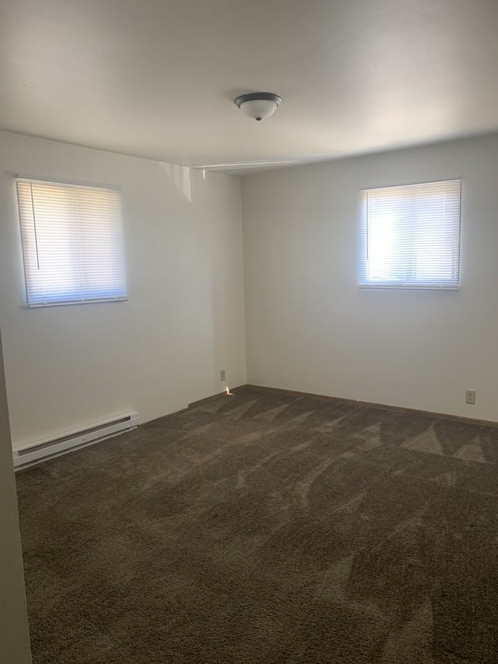 3330 Packer Drive - Photo 3 of 9