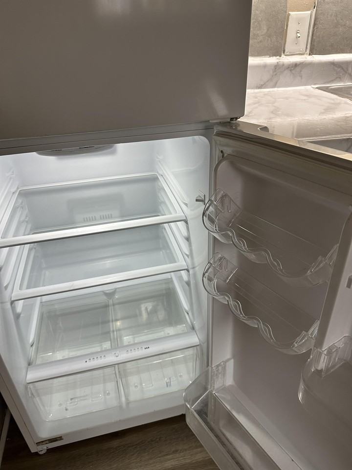 120 Kindred Avenue - Photo 6 of 26