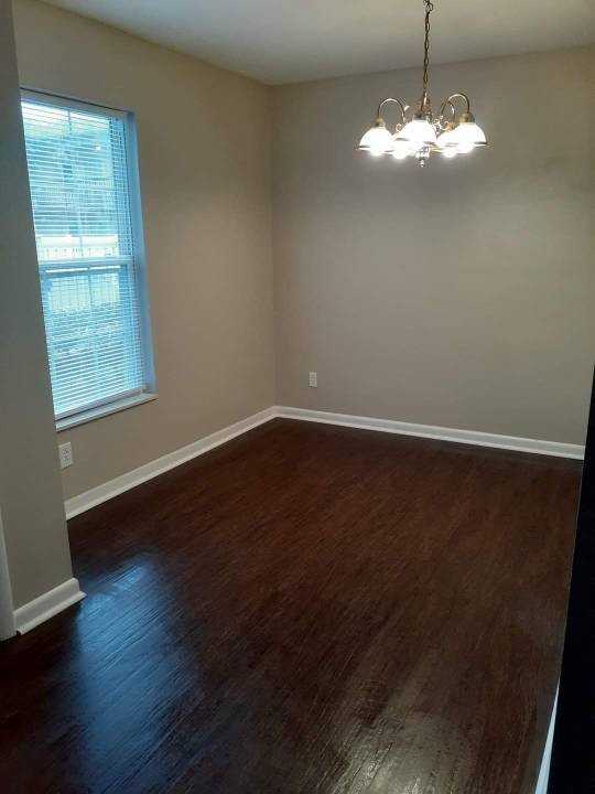 725 Scherm Road - Photo 4 of 32