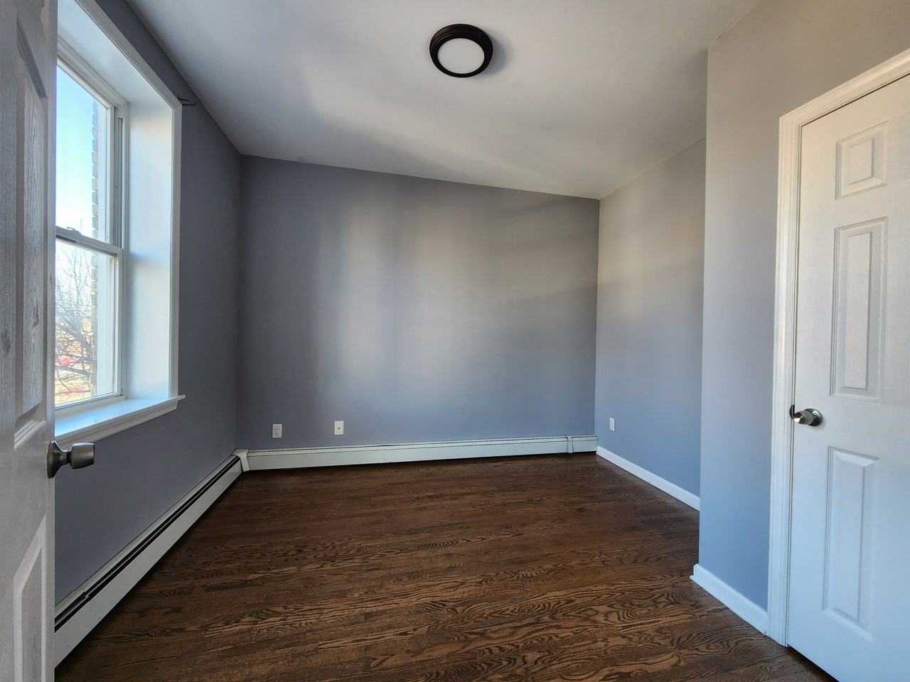 7628 John F. Kennedy Boulevard - Photo 6 of 10