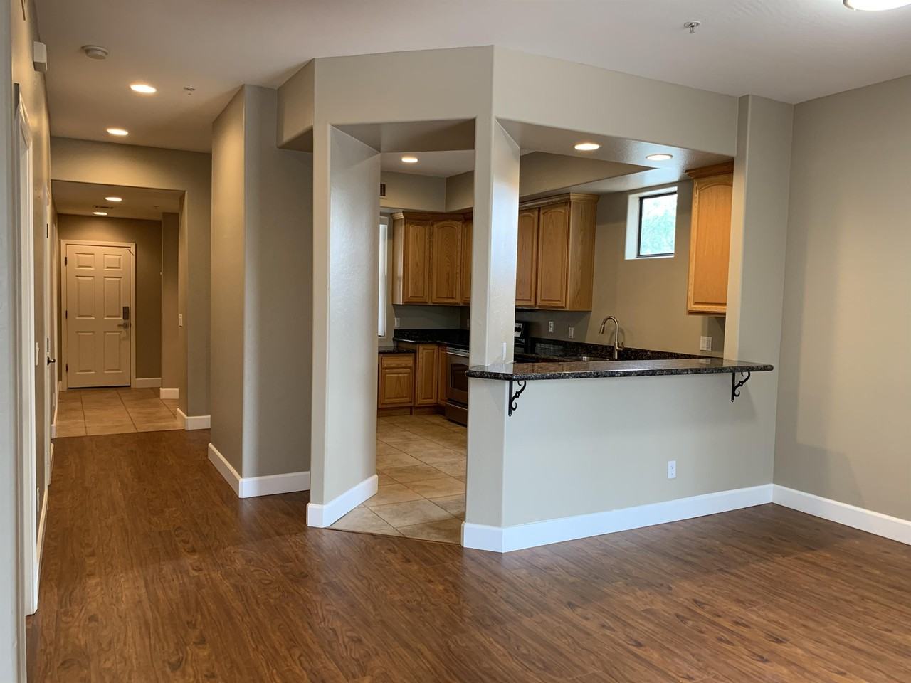 13616 N Hamilton Drive - Photo 4 of 16