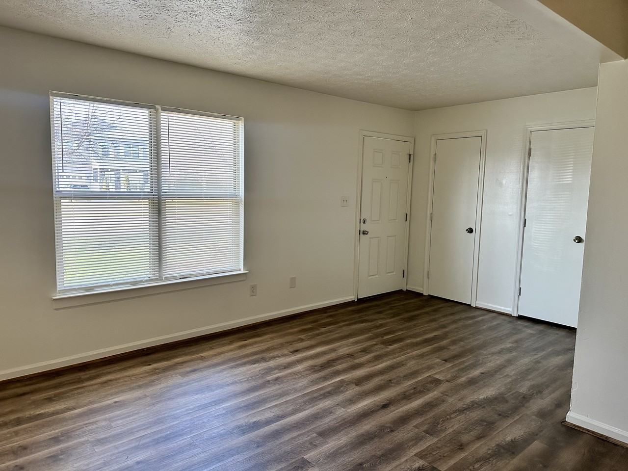 2014 E. Pembroke Ave - Photo 3 of 25