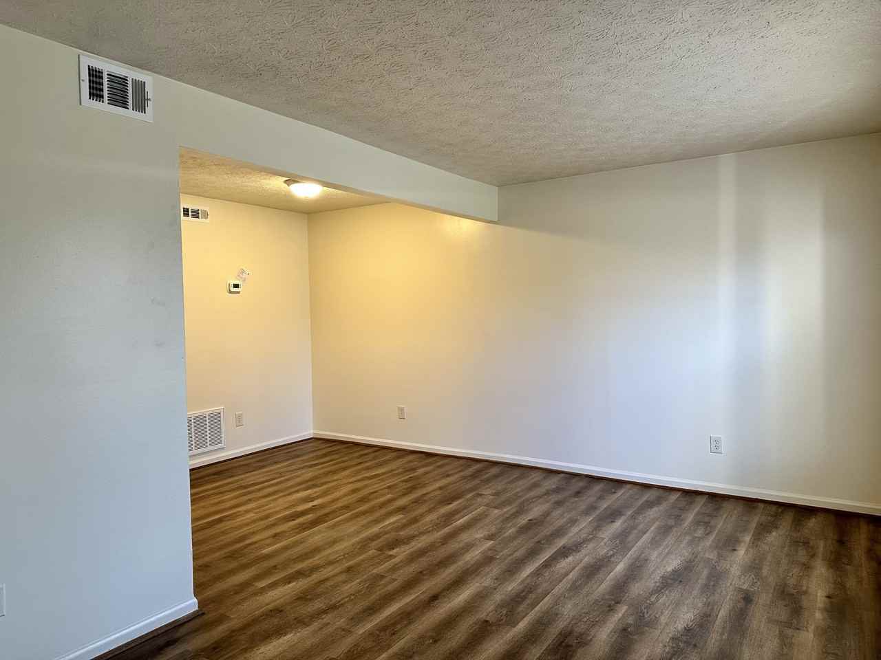 2014 E. Pembroke Ave - Photo 4 of 25