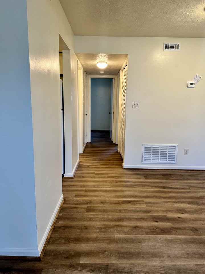 2014 E. Pembroke Ave - Photo 7 of 25