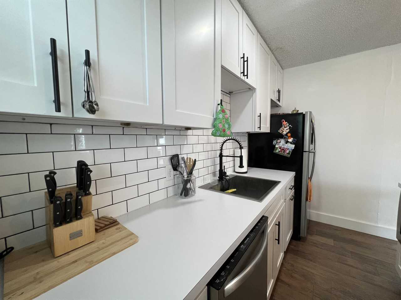 821 2nd Street North - Photo 3 of 28