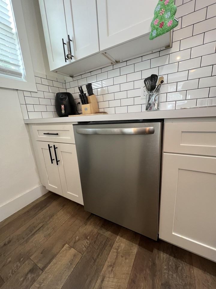 821 2nd Street North - Photo 7 of 28