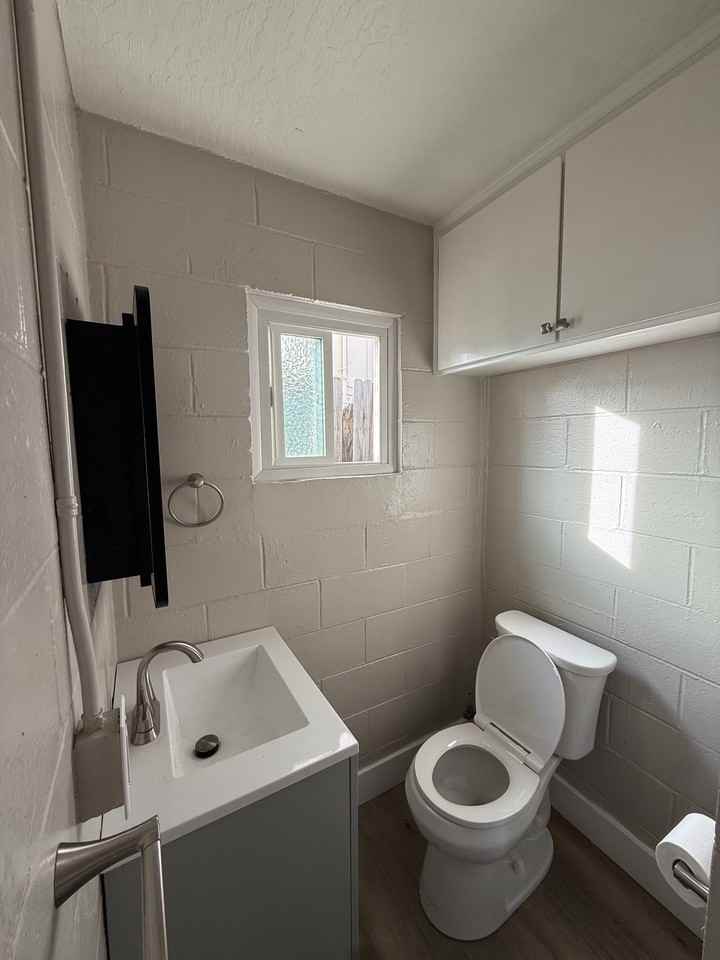 4th Street Apartments - Photo 3 of 5