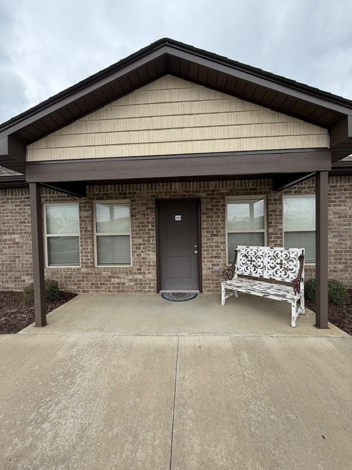 The Oaks on Chisholm - Photo 4 of 50