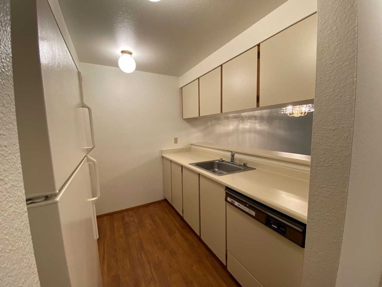 Shorecrest Apartments - Photo 2 of 28