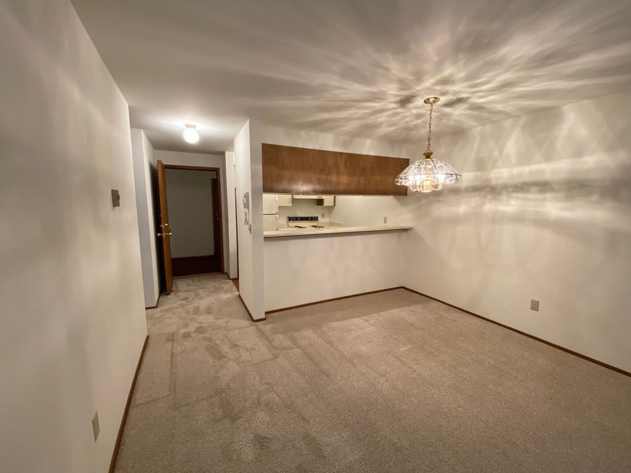 Shorecrest Apartments - Photo 4 of 28