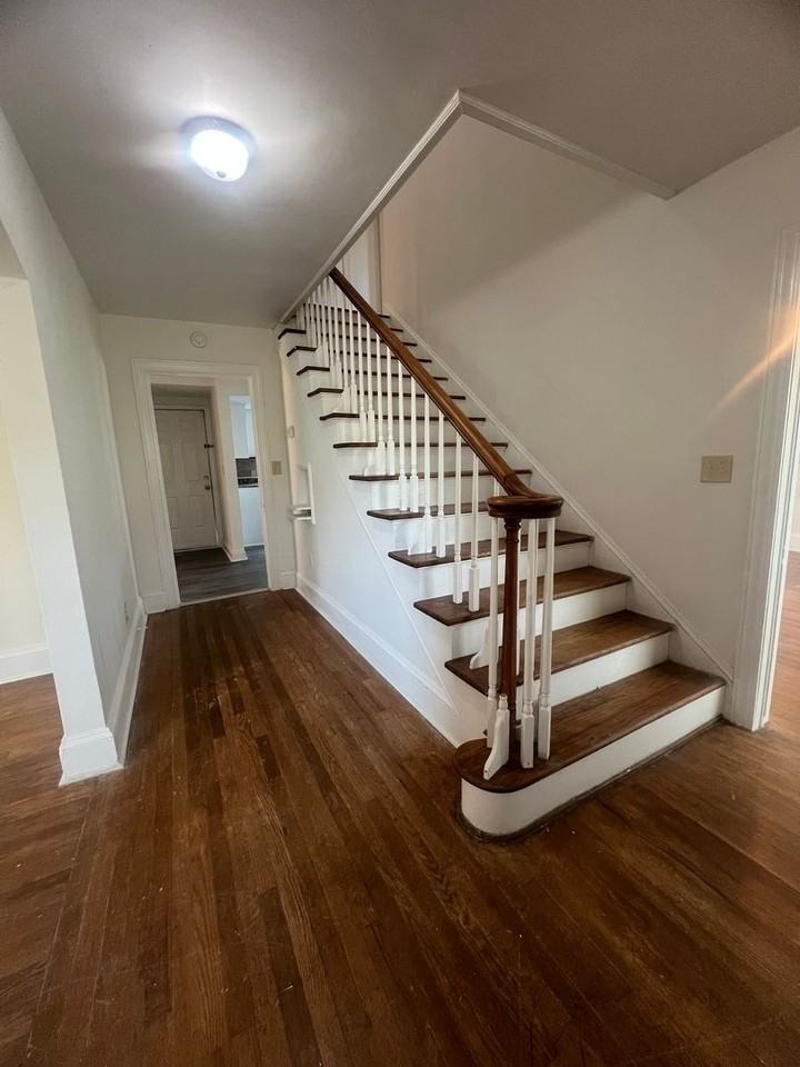 311 Ridgewood Ave - Photo 2 of 25