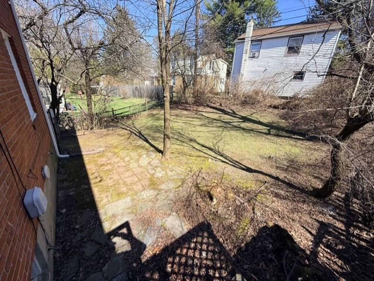 1133 1133 Center Lane - 1133 Center Lane - Photo 2 of 16