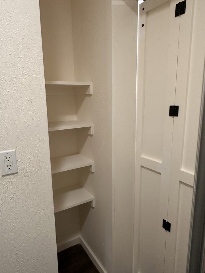 415 North Beauregard Street - Photo 6 of 12